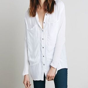 FREE PEOPLE WHITE LONG SLEEVE BLOUSE SIZE M